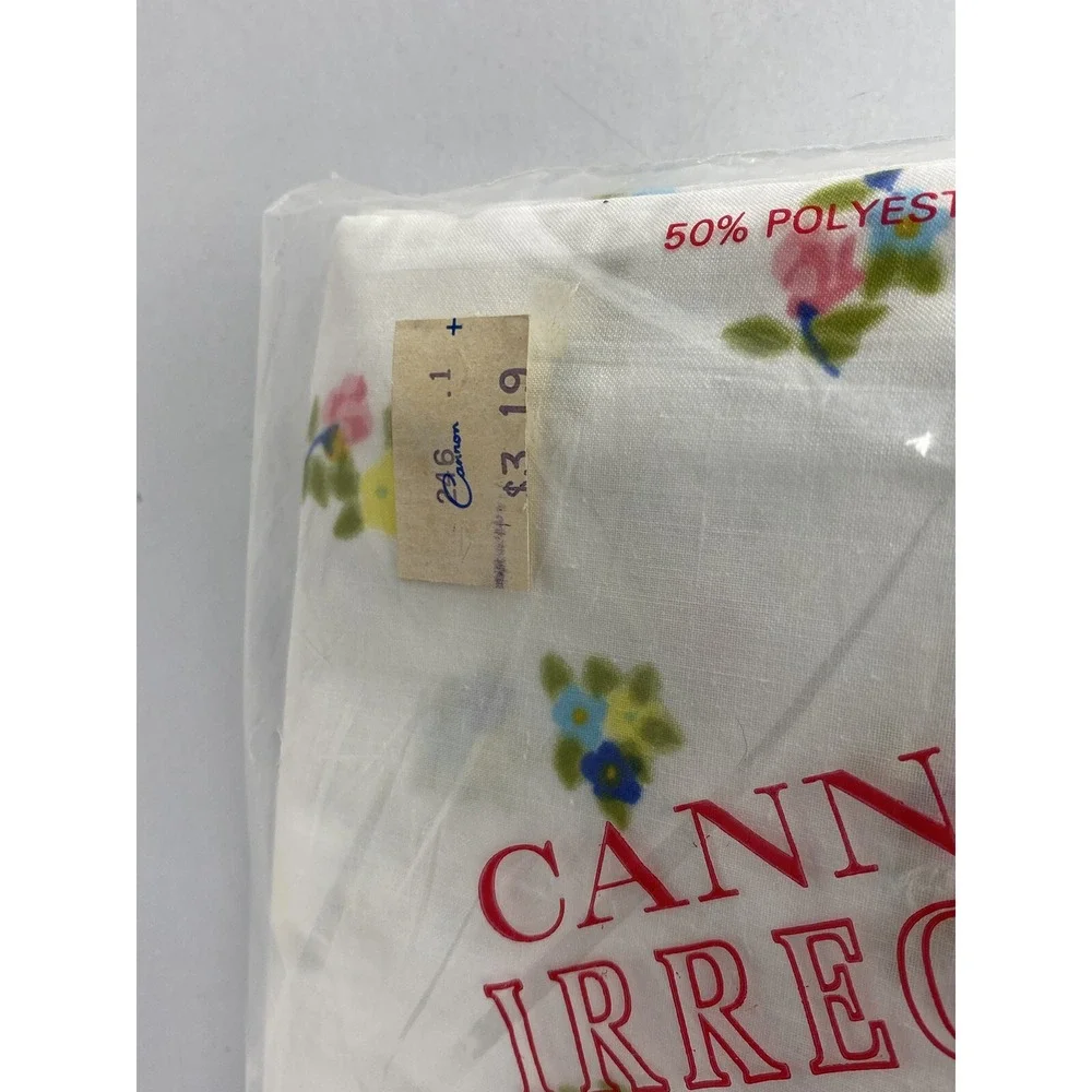 VTG Cannon Mills‎ Pillowcases New Old Stock Standard Size With Lace Ends